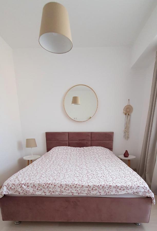 New Cozy Apartment 3 Min To Subway 24H/7 Self Check-In Popesti-Leordeni Exteriör bild